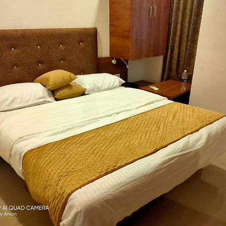 Hotel Sai Krupa Ahmedabad Exterior photo